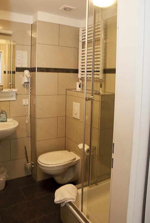 Pension Levi Berlijn Kamer foto